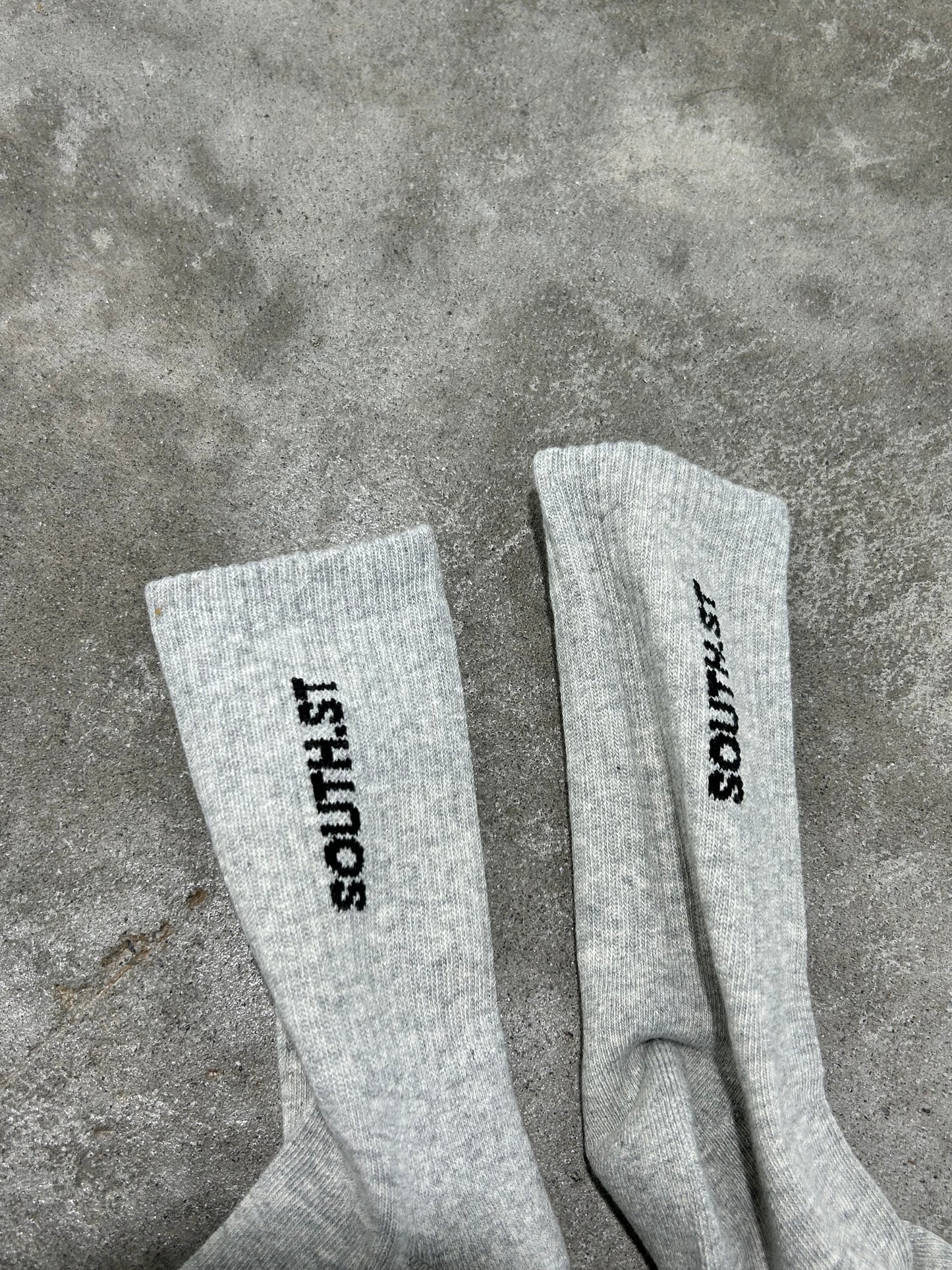 "CREW" SOCKS - Grey