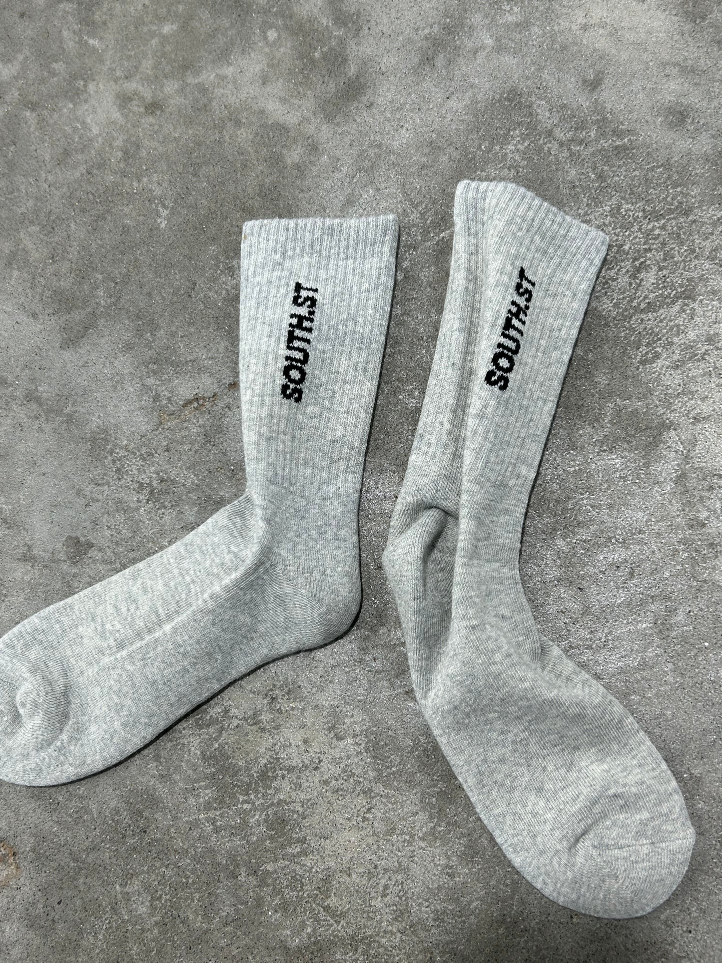 "CREW" SOCKS - Grey