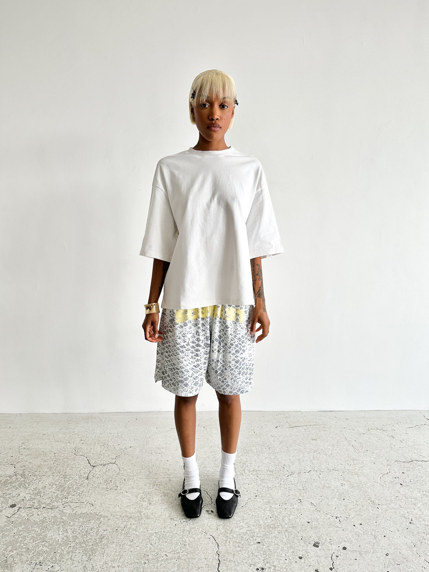 SNAKE PRINT SHORTS - Yellow