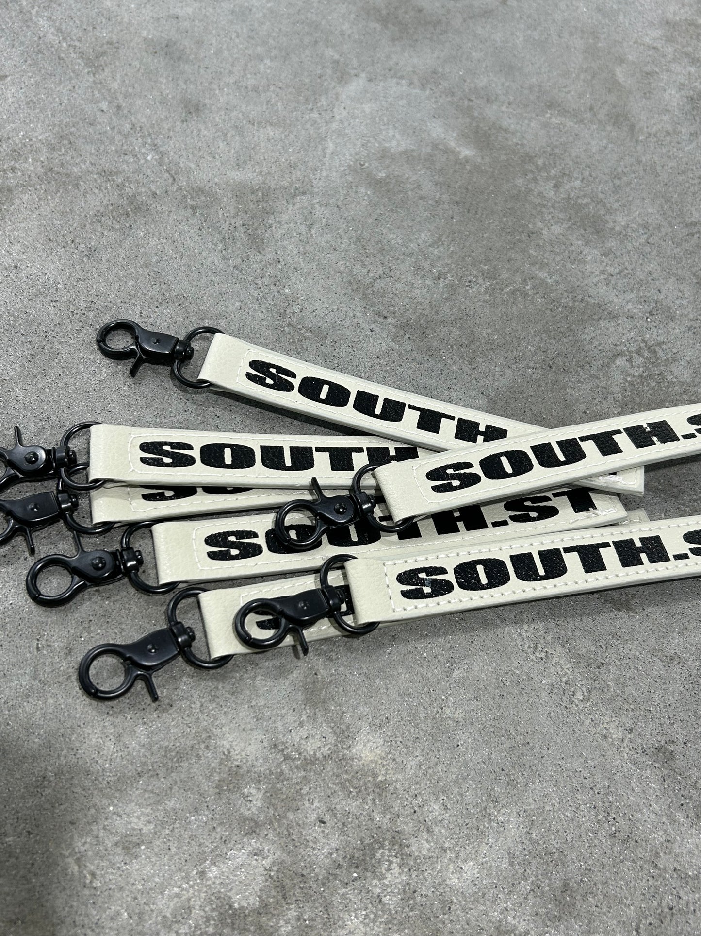 TOKYO FAUX LEATHER KEYRING