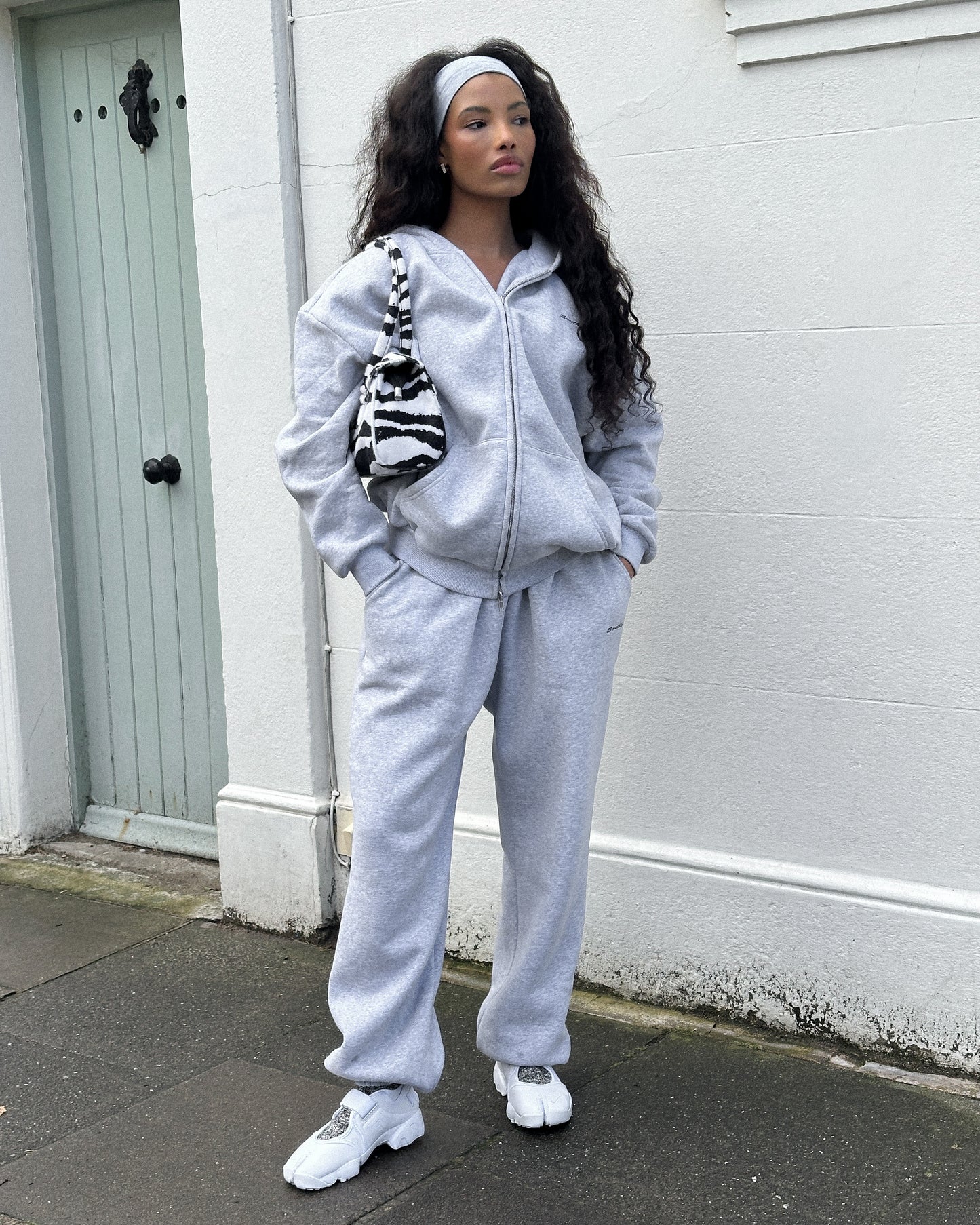 SIGNATURE SWEATPANTS - Heather Grey