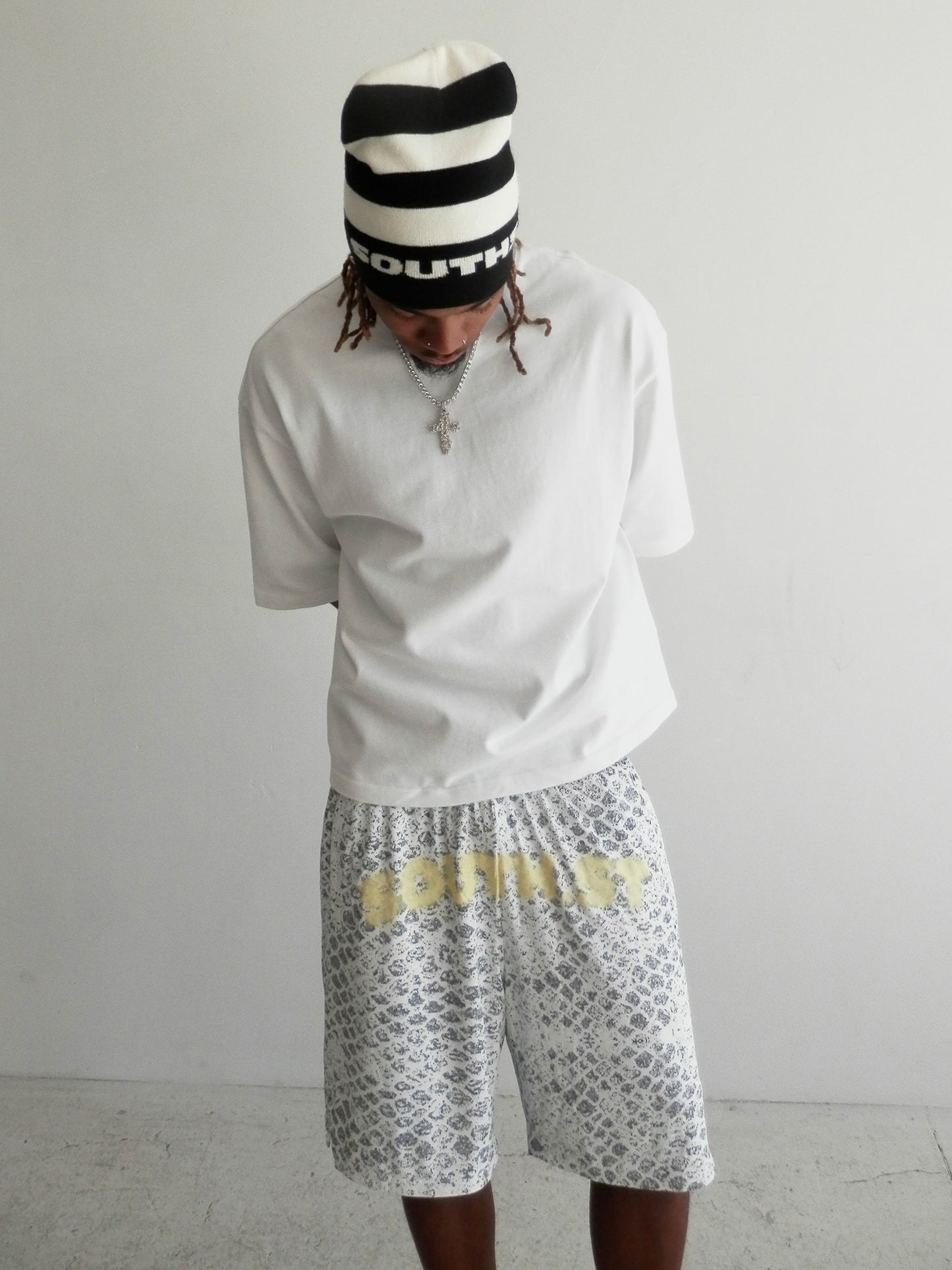 SNAKE PRINT SHORTS - Yellow