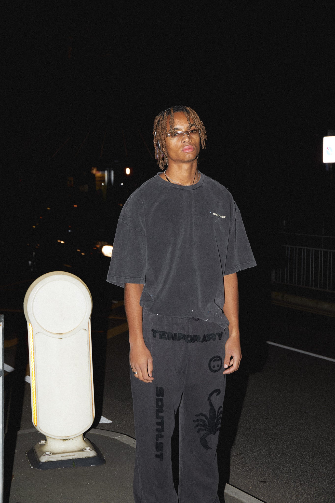 "STING" SWEATPANTS - Washed Black