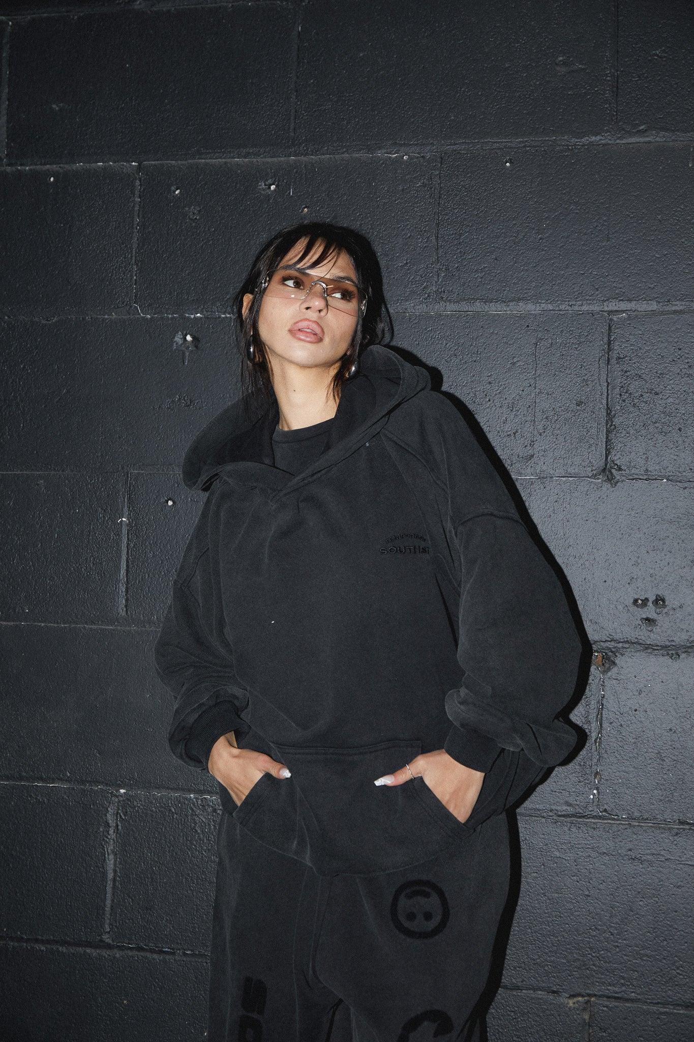 "STING" HOODY - Washed Black