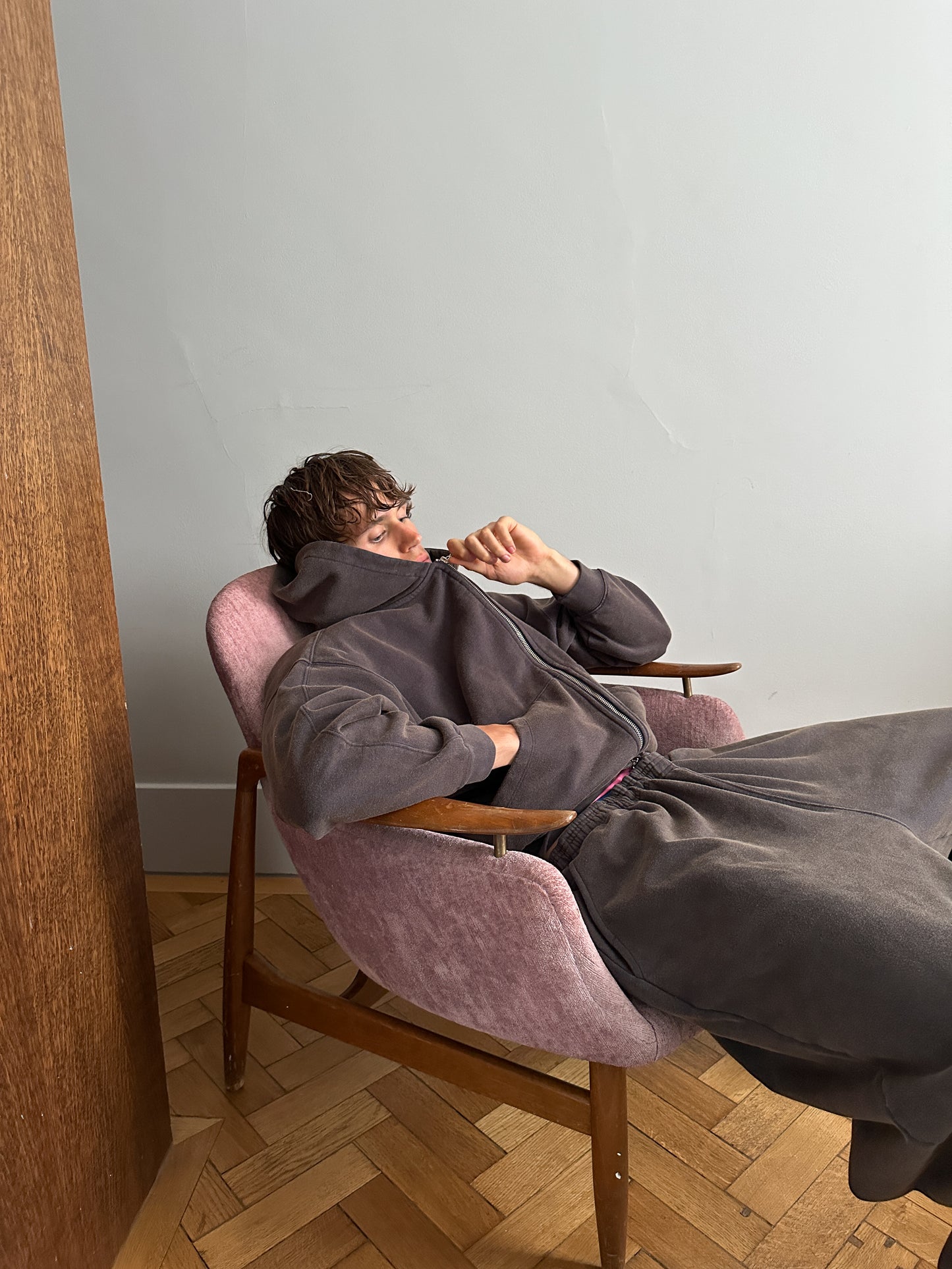 FORM ZIP HOODY - Antique navy black
