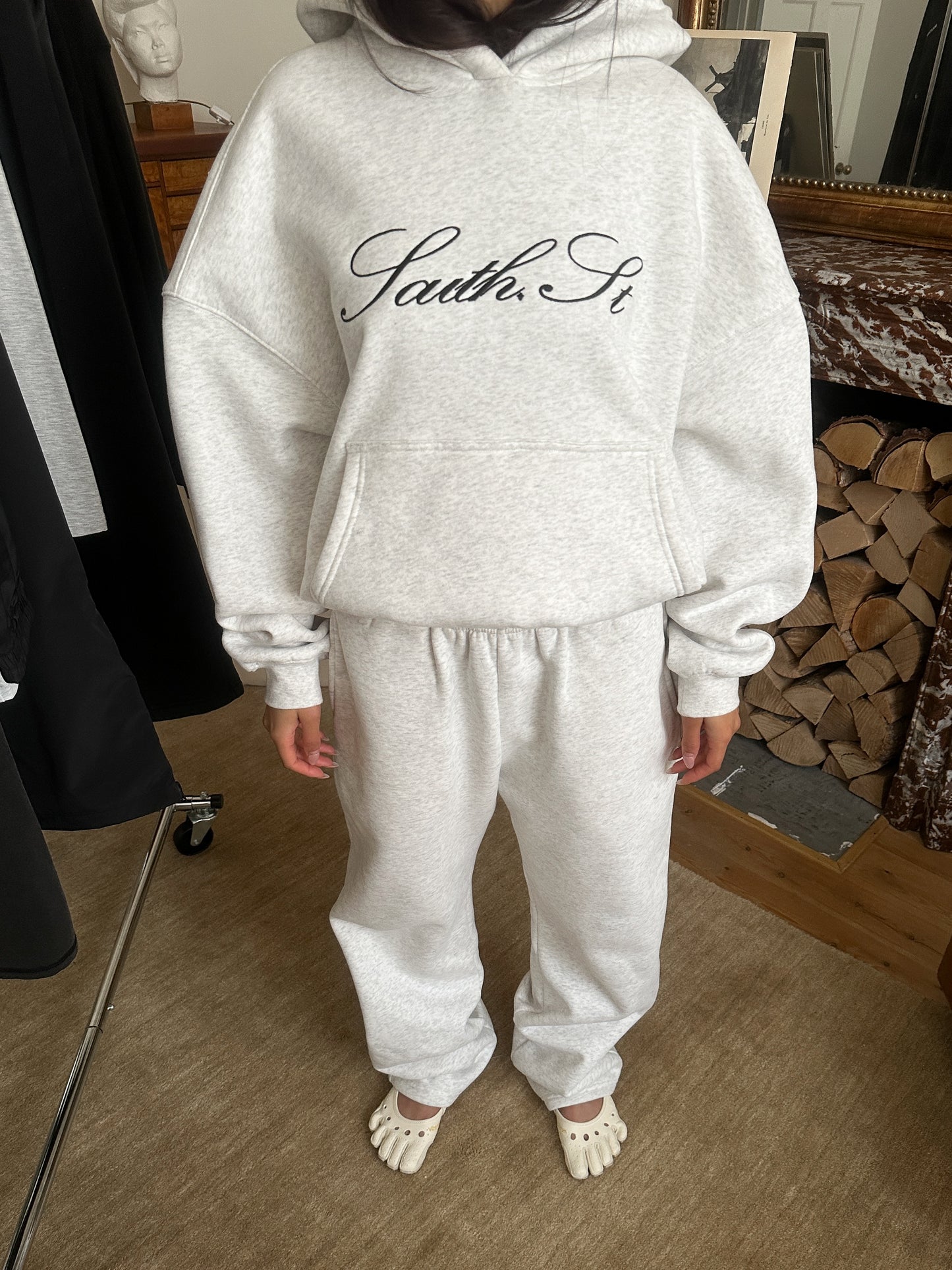 SST SCRIPT SWEATPANTS - Marl Grey