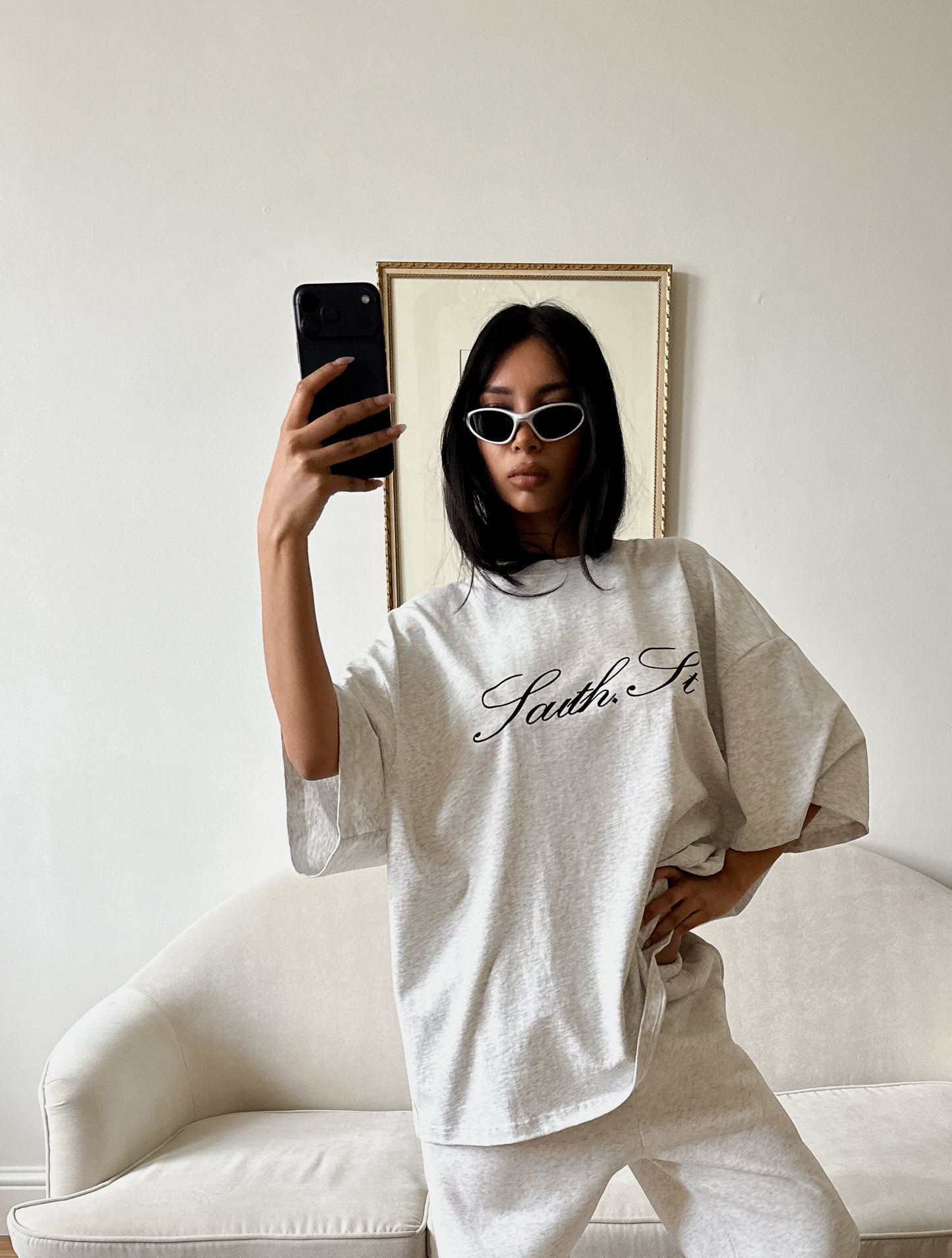 SIGNATURE TEE - Grey