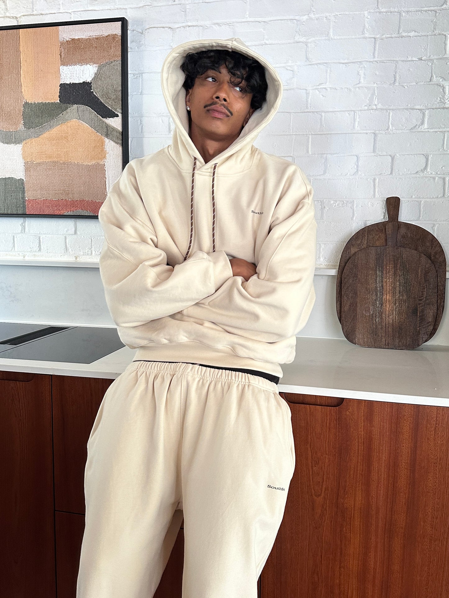 AW HEAVYWEIGHT HOODY