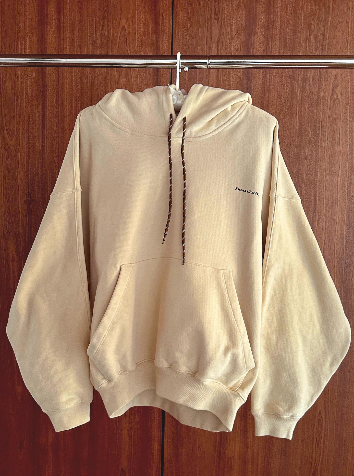 AW HEAVYWEIGHT HOODY