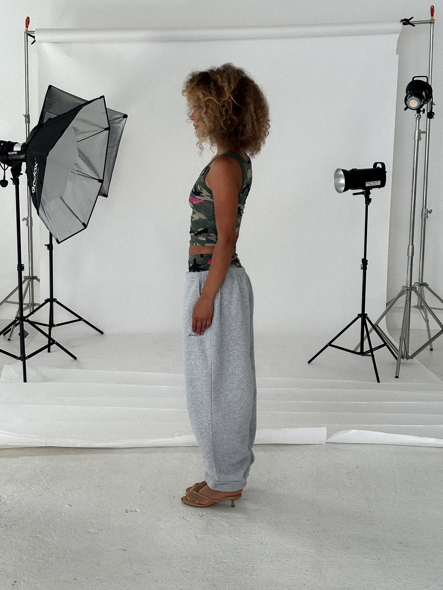 SIGNATURE SWEATPANTS - Heather Grey