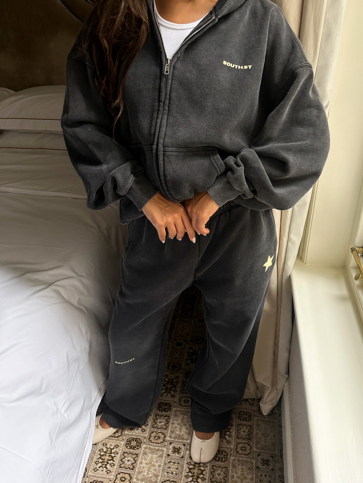 FREEZING SWEATPANTS