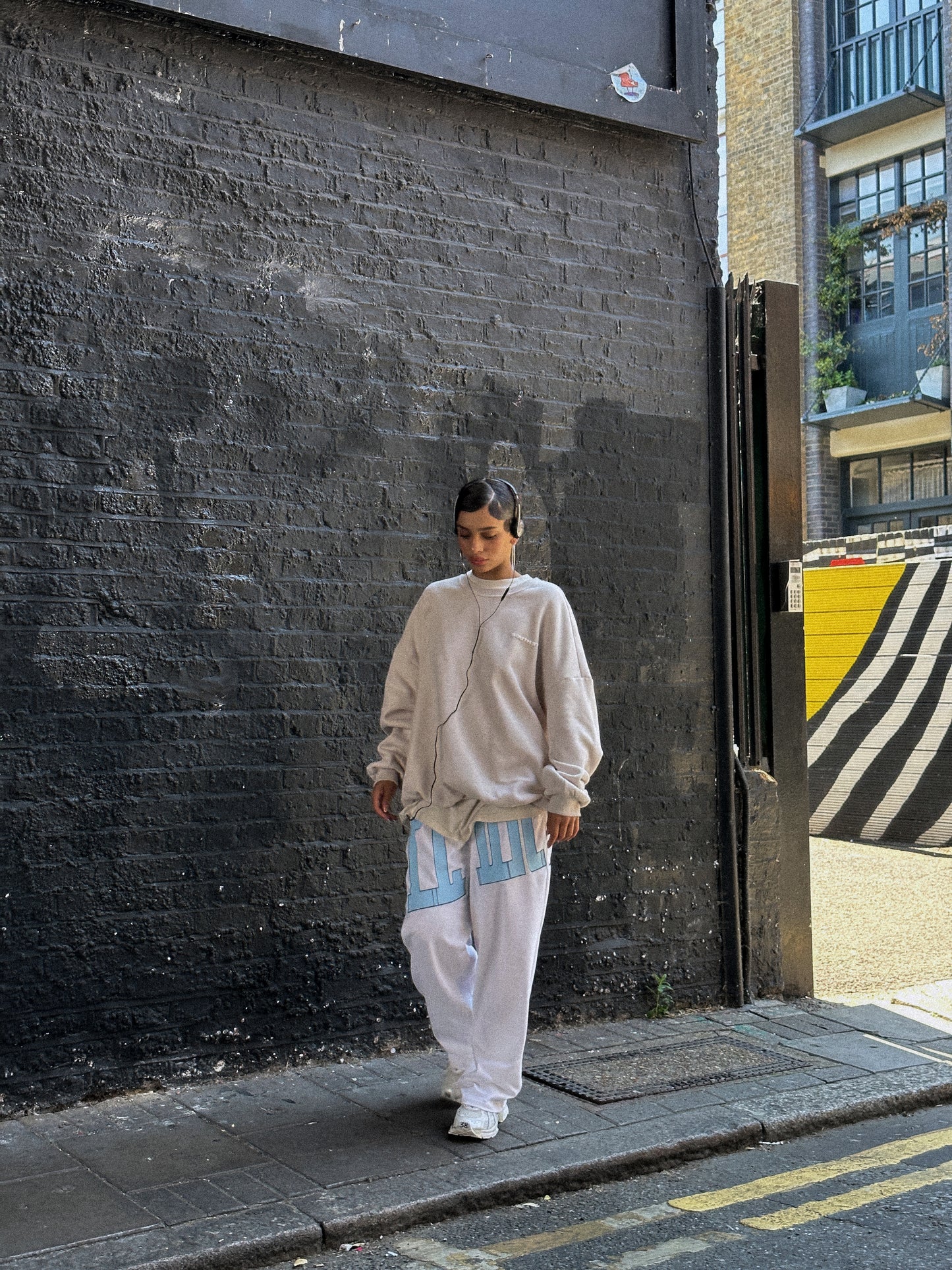 "DISTORT" SWEATSHIRT - Bone