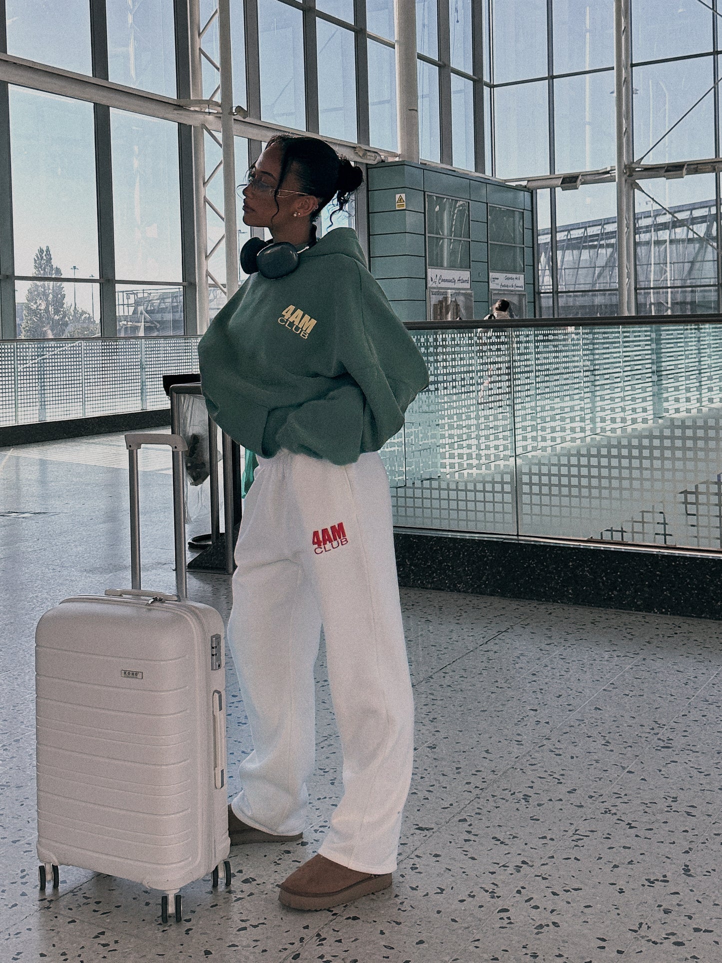 "4AM" STRAIGHT LEG SWEATPANTS - Off White