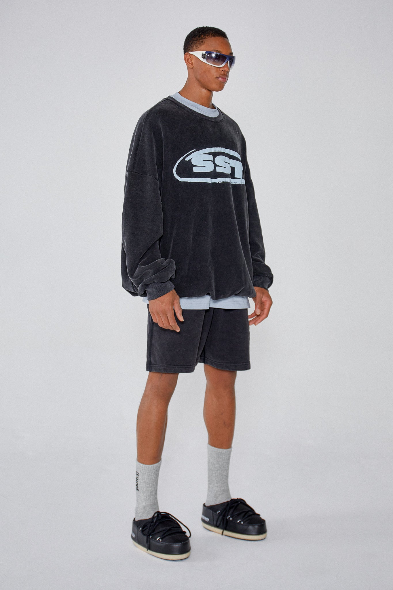 "SUNDAY" SWEATER - Washed Black