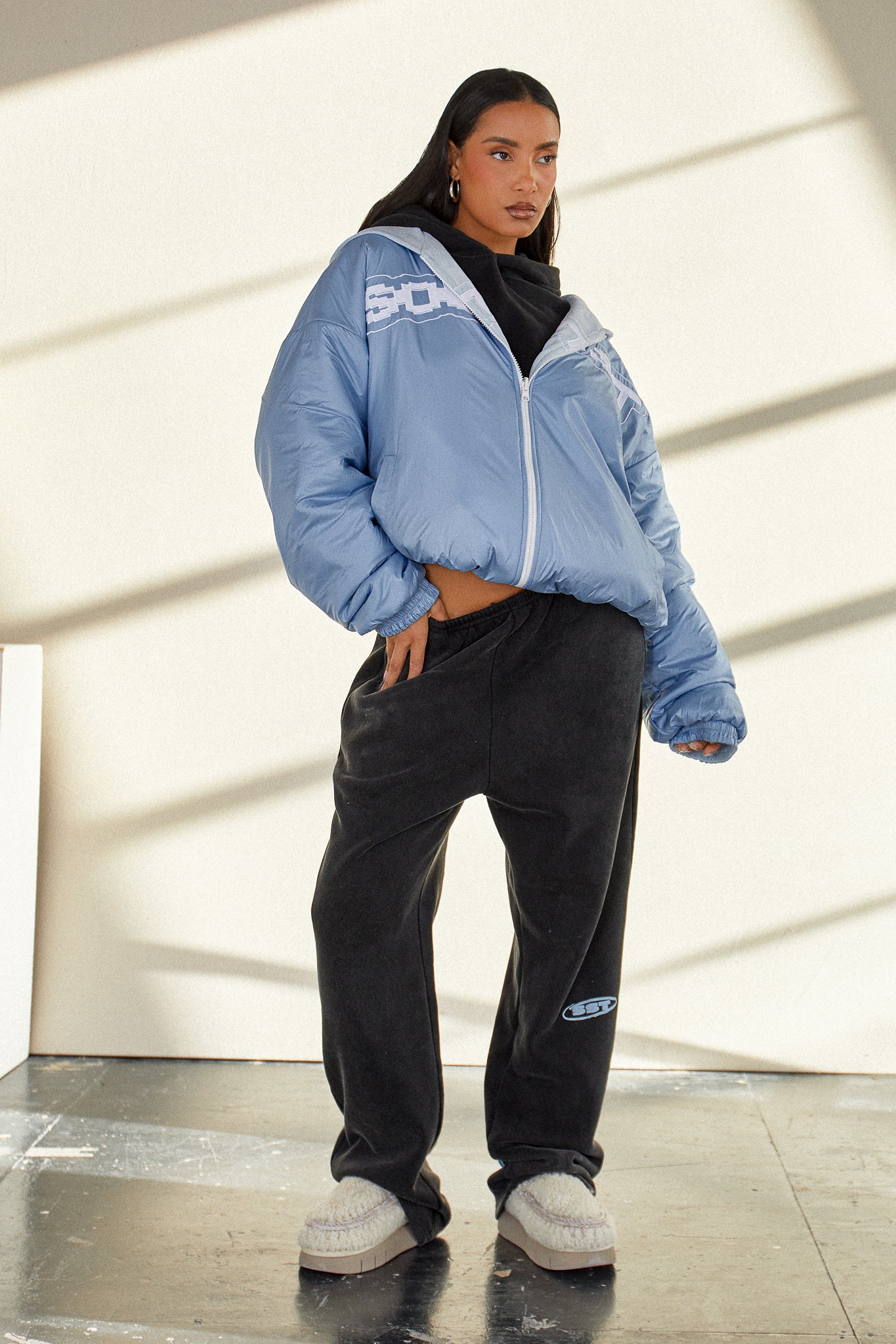 "COMPANY" REVERSIBLE JACKET - Blue