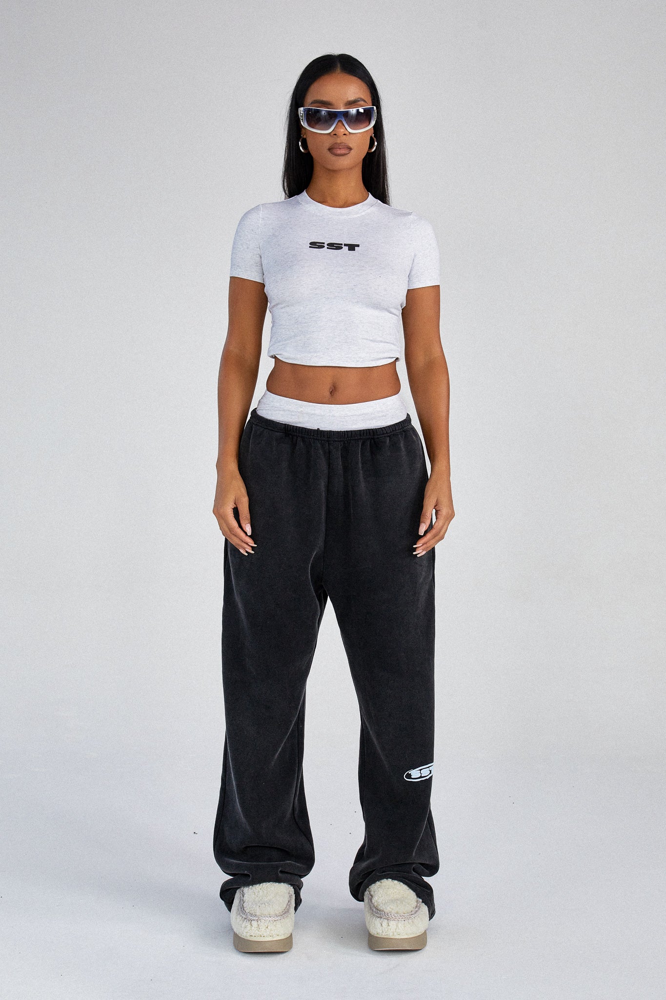 "SUNDAY" STRAIGHT LEG SWEATPANTS - Washed Black
