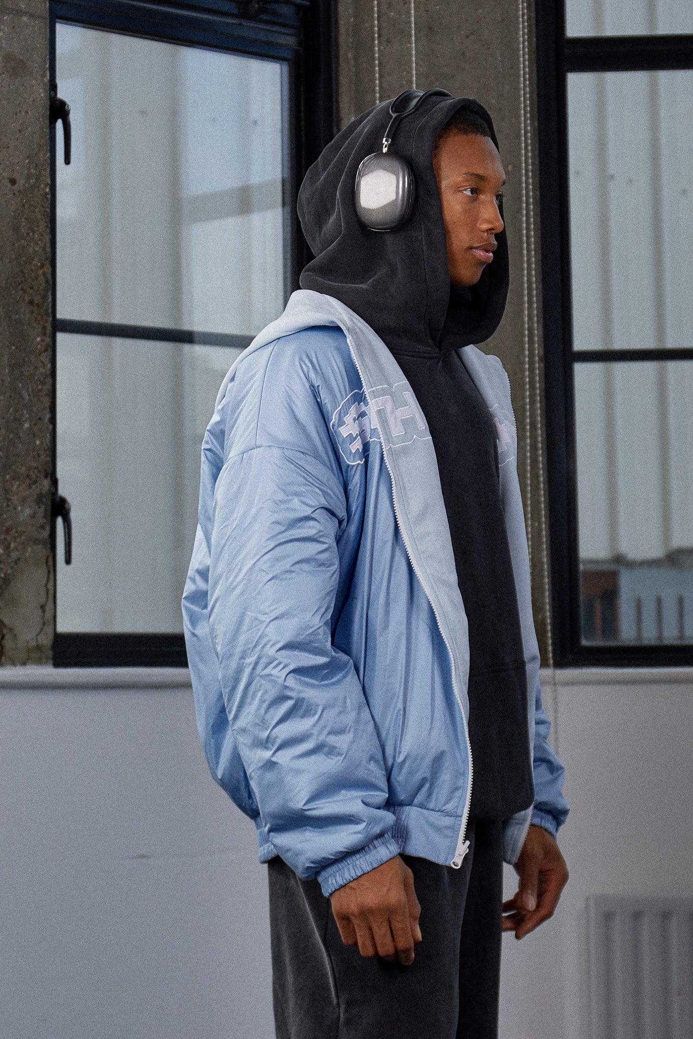 "COMPANY" REVERSIBLE JACKET - Blue