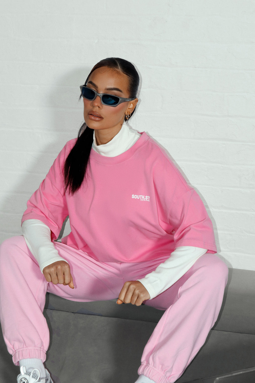 "COOL & KIND" TEE - Pink