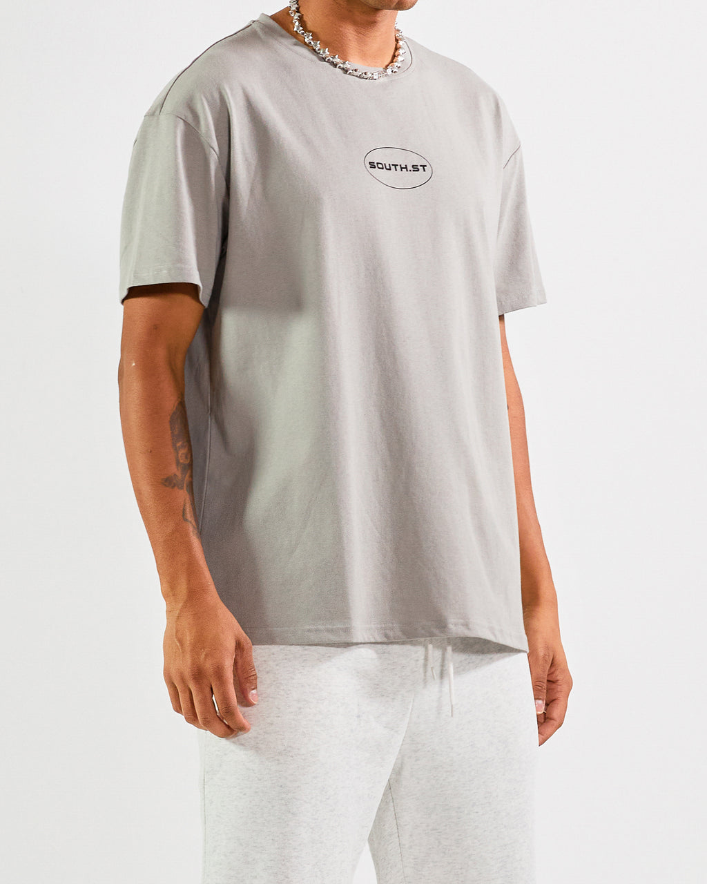 "VAGUE" TEE
