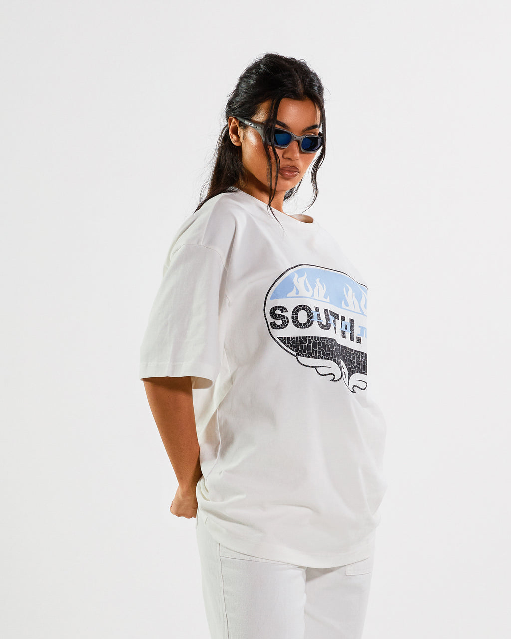 "IDOL" TEE - White