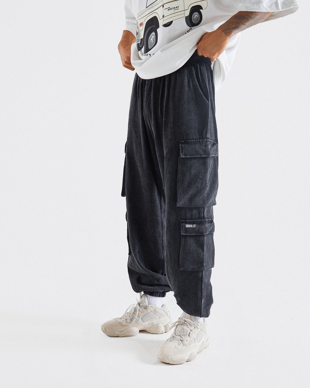 "KANSAS" CARGO JEANS - Washed Black